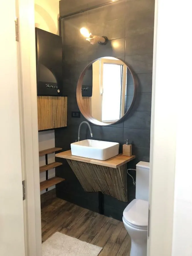 Apartment Upperstorey Studio Bucharest